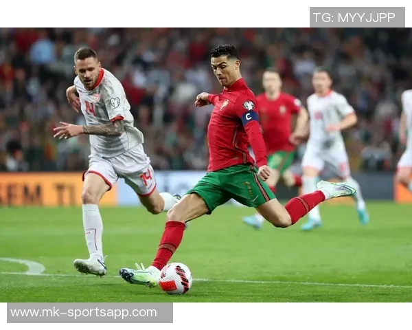 洛城德比即将上演小组头名争夺战两队均保持全胜状态