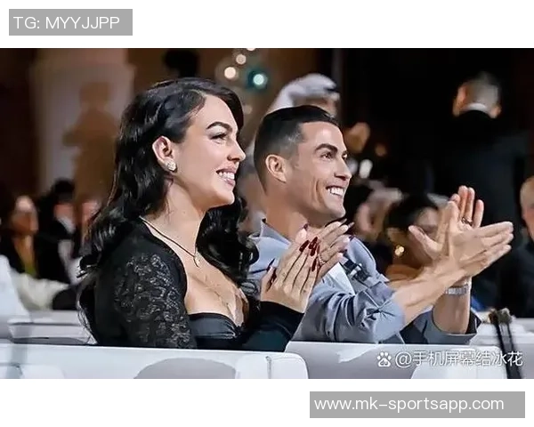 葡萄牙主帅回应C罗观战问题称此举不尊重球员应停止讨论