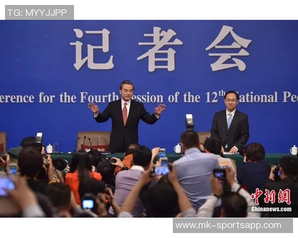 武汉三镇与王毅续约再出发共同书写新篇章