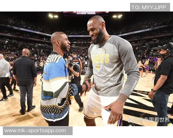 湖人即将迎战爵士詹姆斯重返赛场赛季首秀在即引发期待
