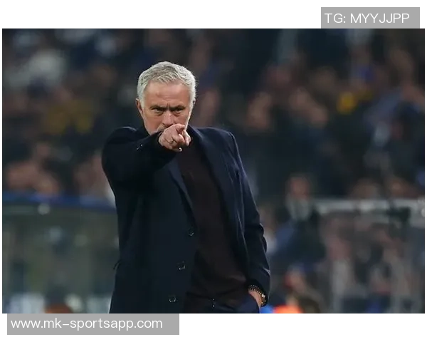 穆里尼奥的执教传奇与不屈精神：黄健翔深度解读这位不死鸟的魅力